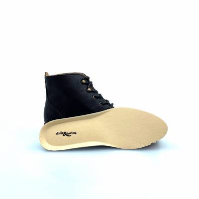 LAURA BLACK (más espacio y...