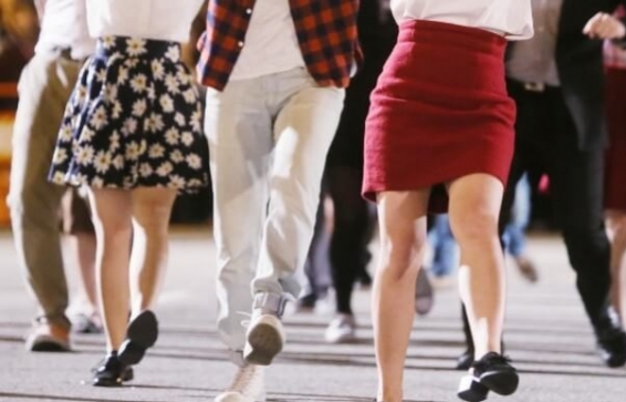 BarSwingOna: música, alegría y ¡mucho baile!